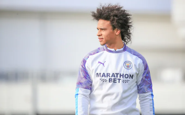Leroy Sane Birlik məşqçisi Bjelica ilə gərgin anı əks etdirir Bu, oyunun bir hissəsidir